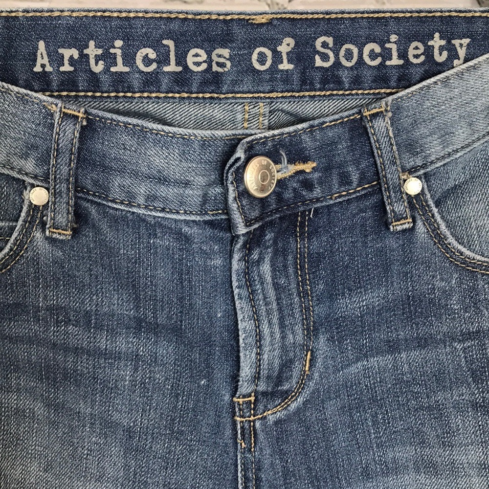 ✨{Articles Of Society} distressed skinny jeans✨ - Picture 2 of 8